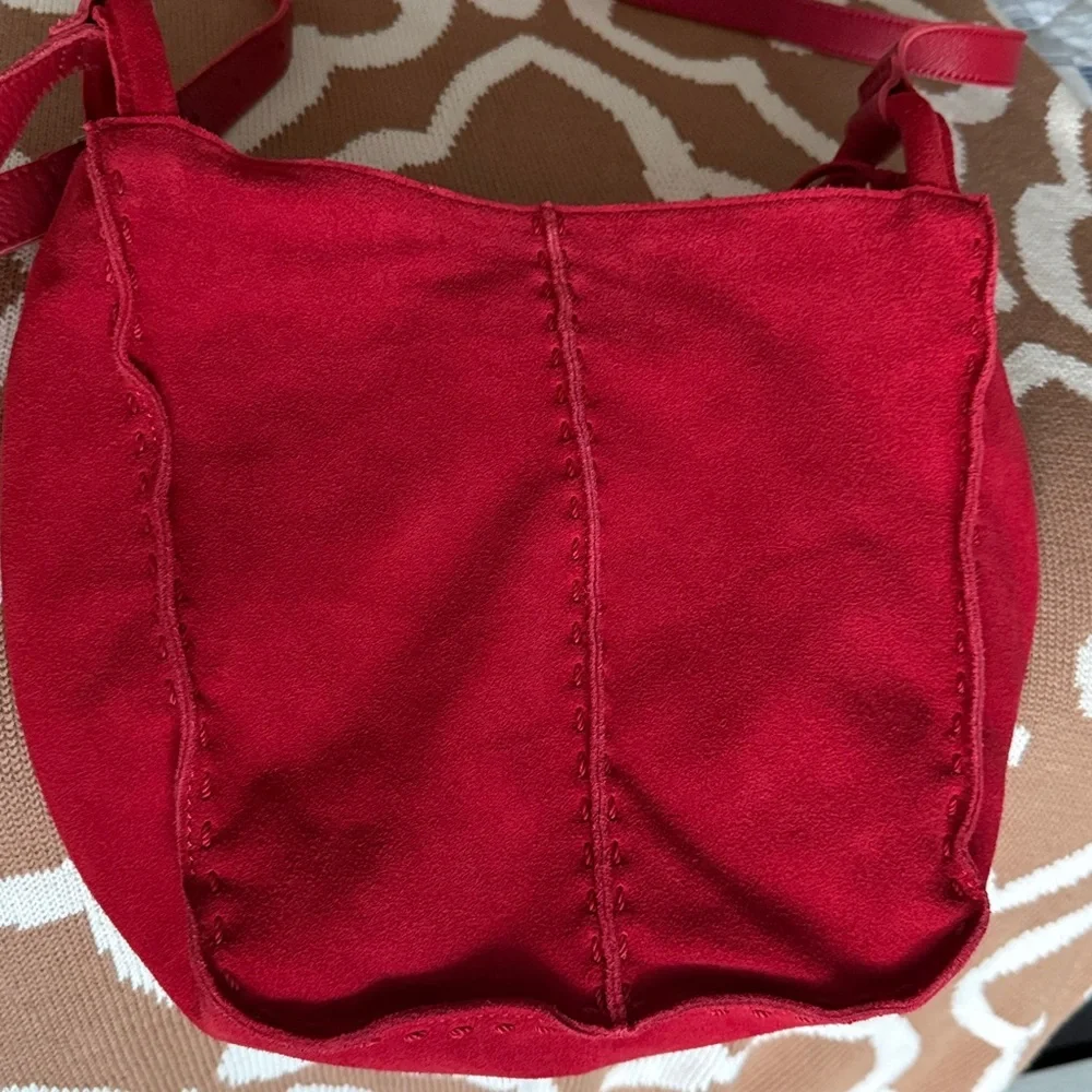 The Sak Los Feliz Scarlet Red Suede Hobo Bag Handbag Purse - Picture 11 of 16